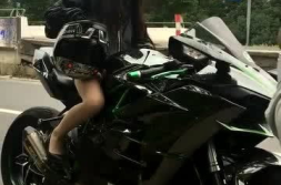 机车小姐姐凯旋,勇敢追梦的青春传奇